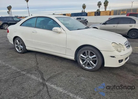 2006 Mercedes-Benz Clk 350 z USA, uszkodzony, nr VIN WDBTJ56H46F196811